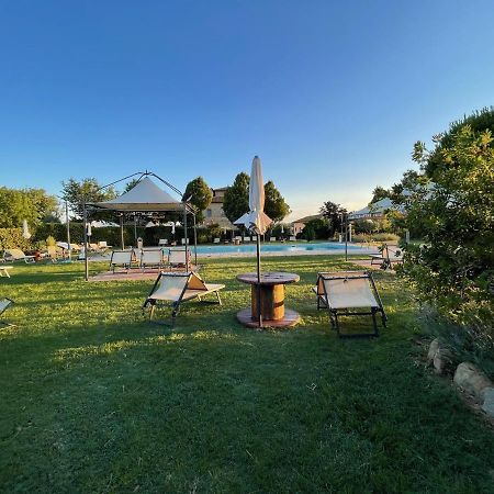 Agriturismo La Colmata Cesa  Екстериор снимка