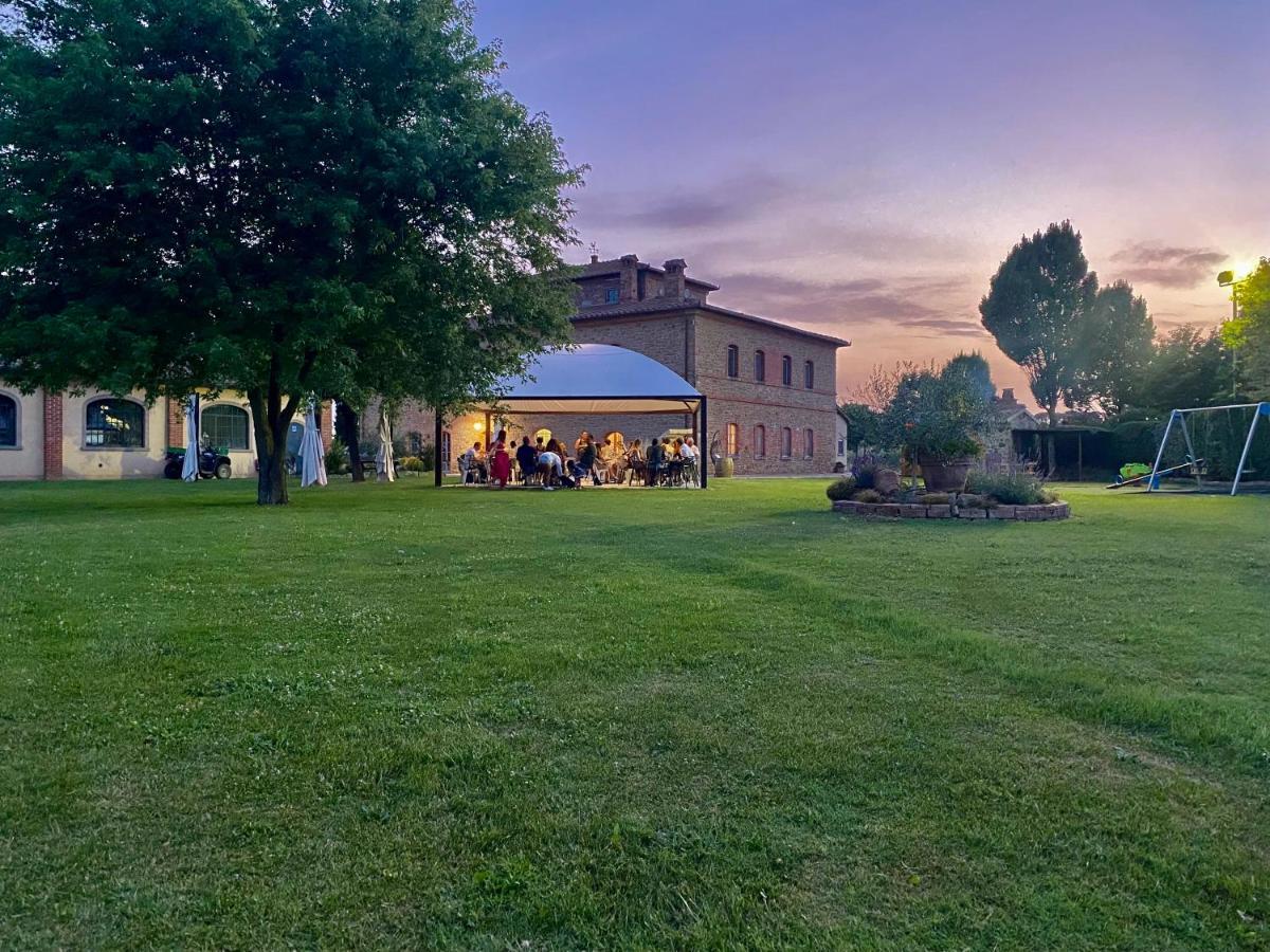 Agriturismo La Colmata Cesa  Екстериор снимка
