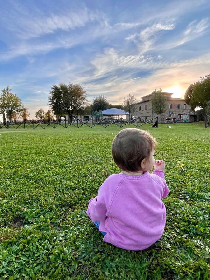 Agriturismo La Colmata Cesa  Екстериор снимка